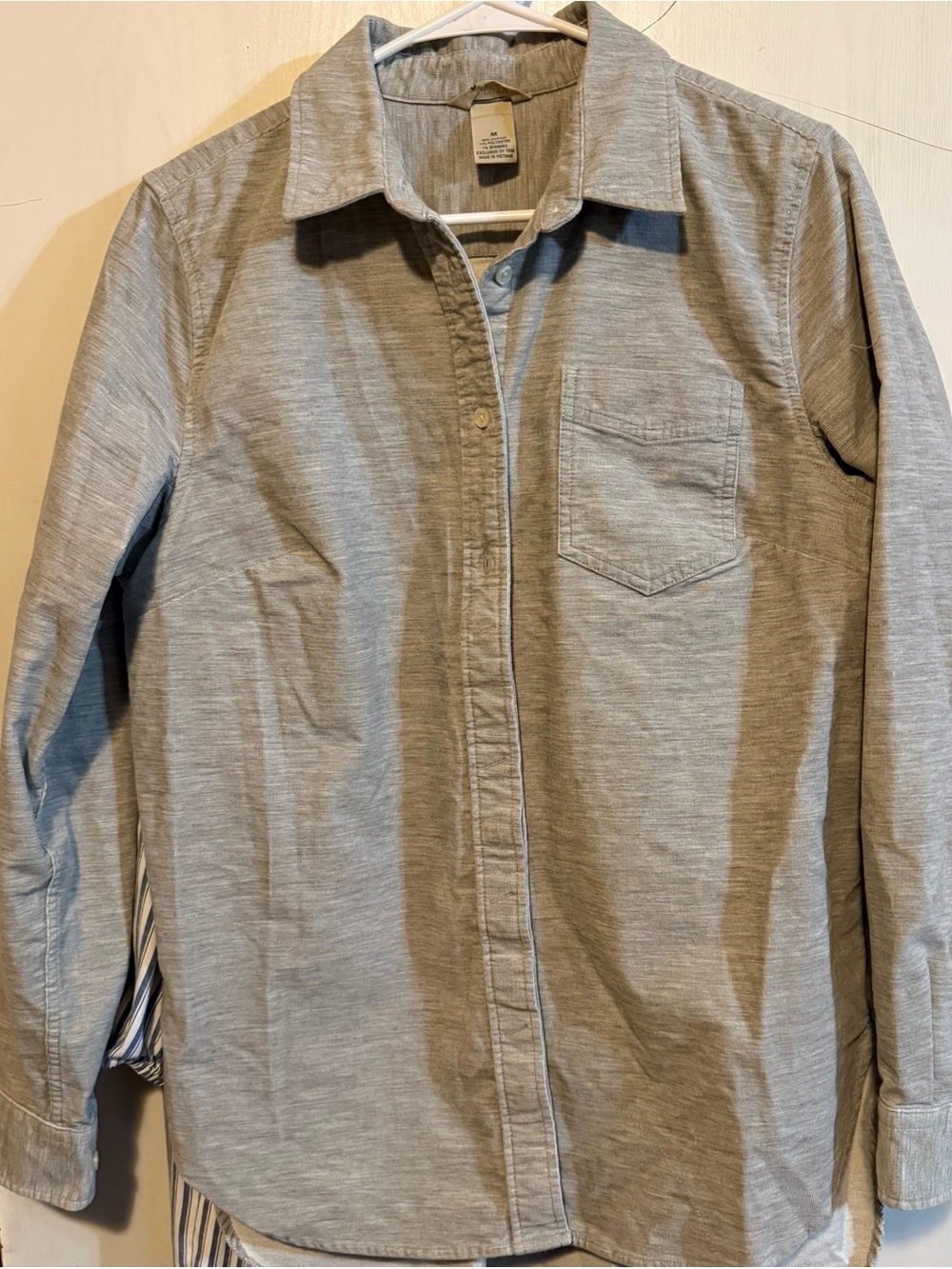 Duluth Trading Co Gray Women's Button-Down Shirt